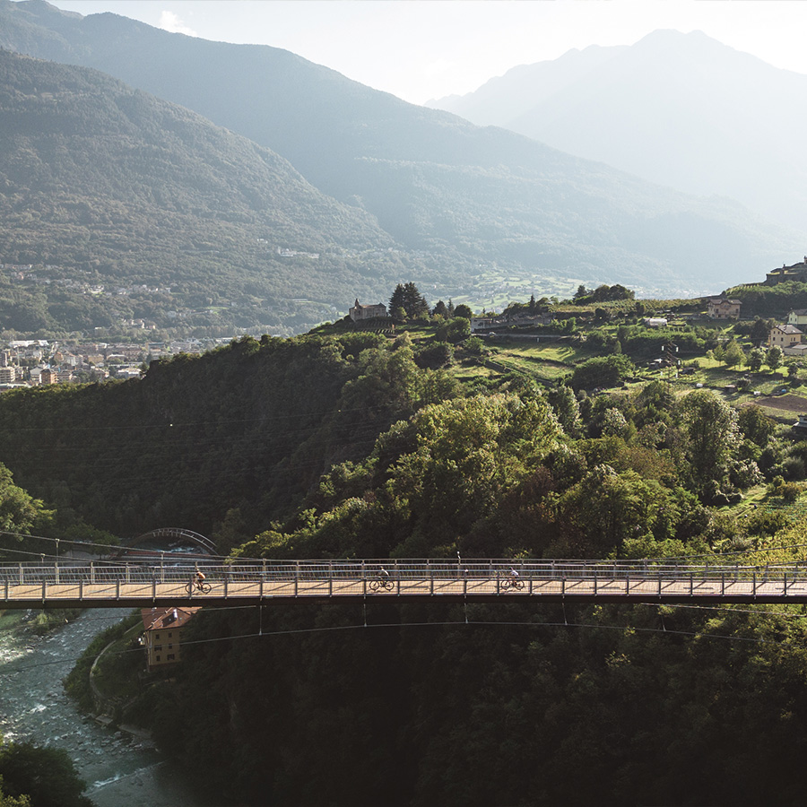 Tour Gravel Attorno a Sondrio