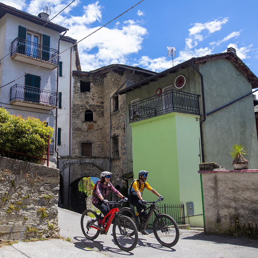 Tour in e-MTB Costiera dei Cech