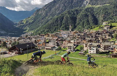 Tour in e-MTB nei Sentieri di Valmalenco