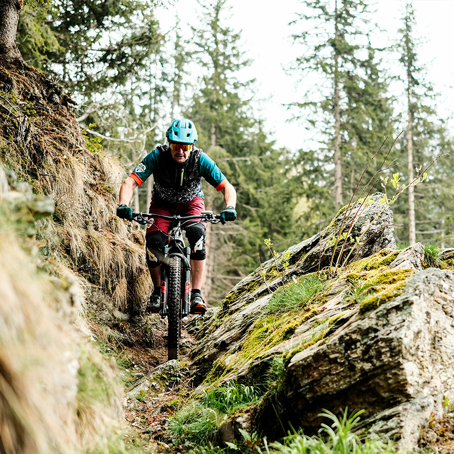 Tour in e-MTB nei Sentieri di Valmalenco