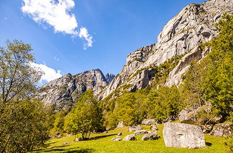 Tour e-MTB in Val Masino